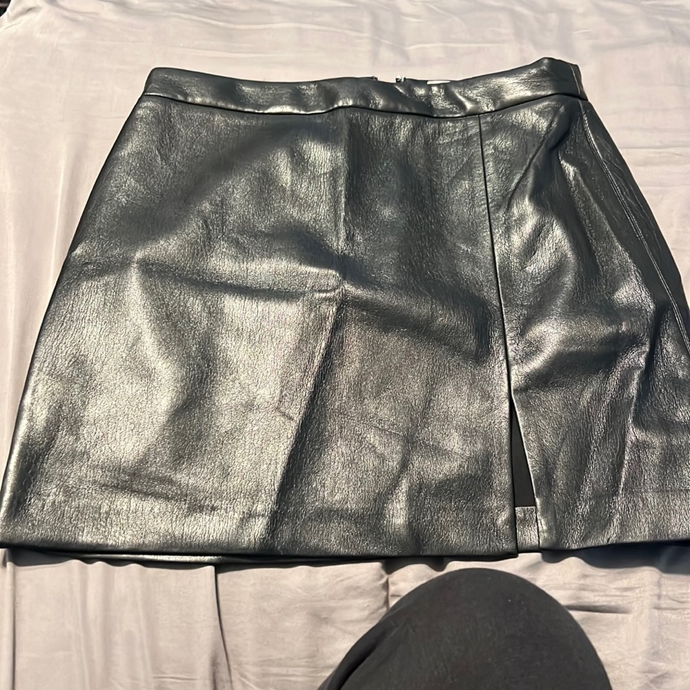 Black skirt